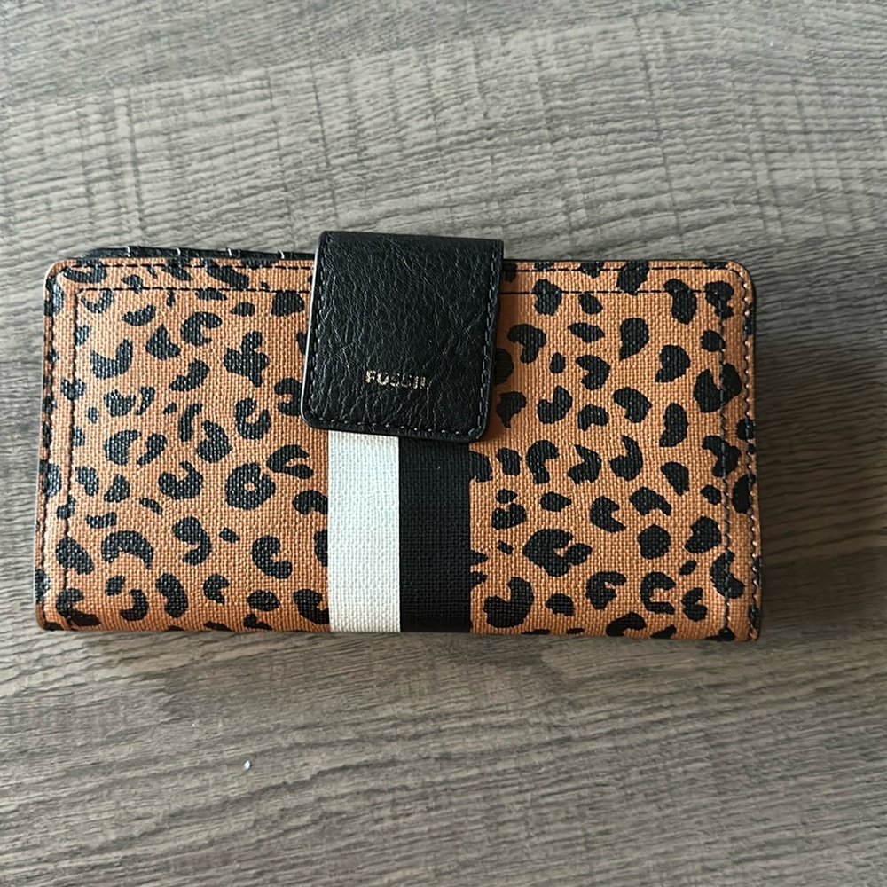 Fossil wallet